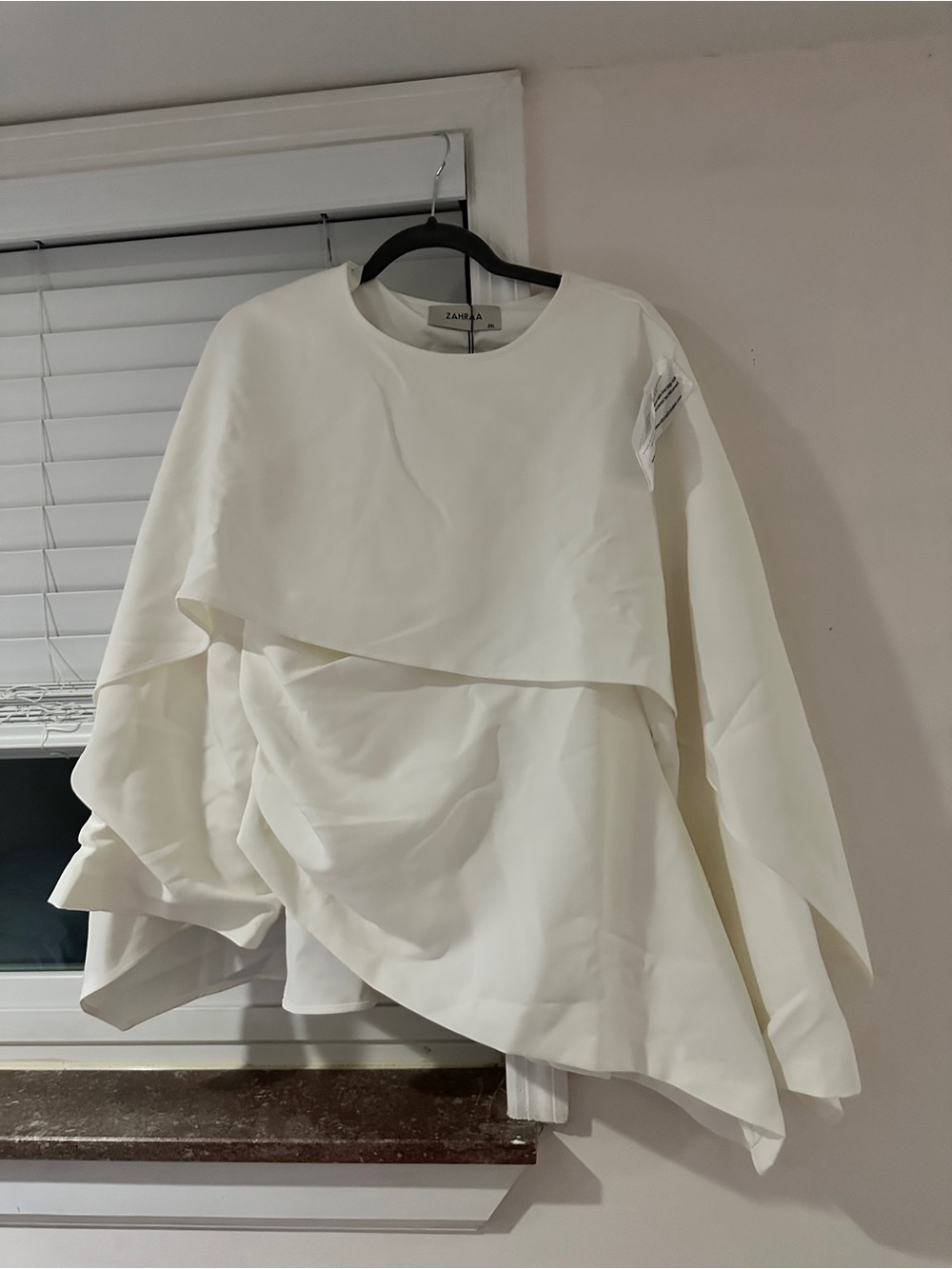 Zahraa the Label- Meyah Synched Cape Top - Off White